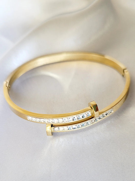 18K Gold Plated Nail-Bolt Bangle QROSH