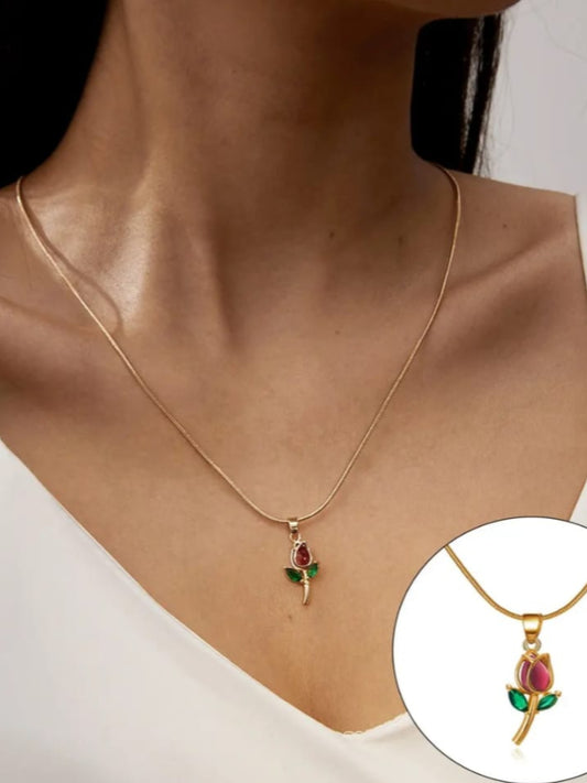 18K Gold-Plated Rose Pendant Necklace QROSH