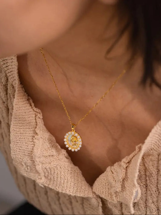 18k Gold-Plated Oval Pendant Necklace with Cubic Zirconia QROSH