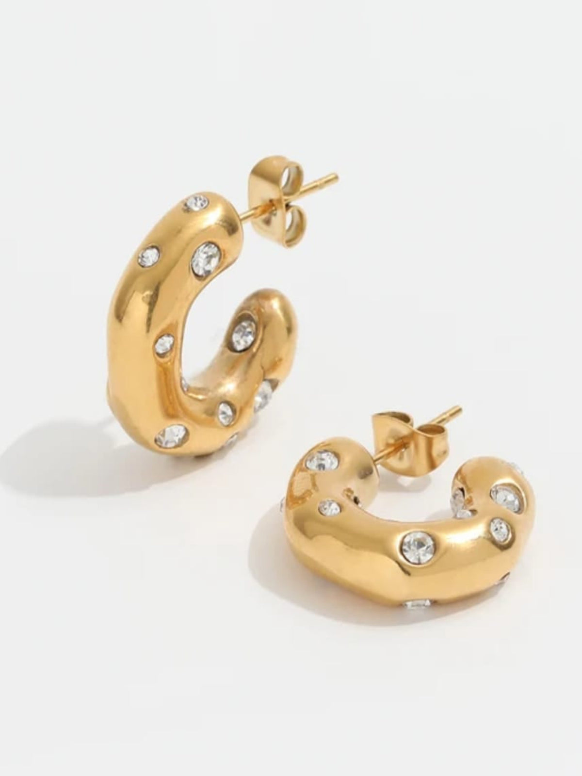 18K Gold Plated Dainty Solitaire Studded Semi Hoop QROSH