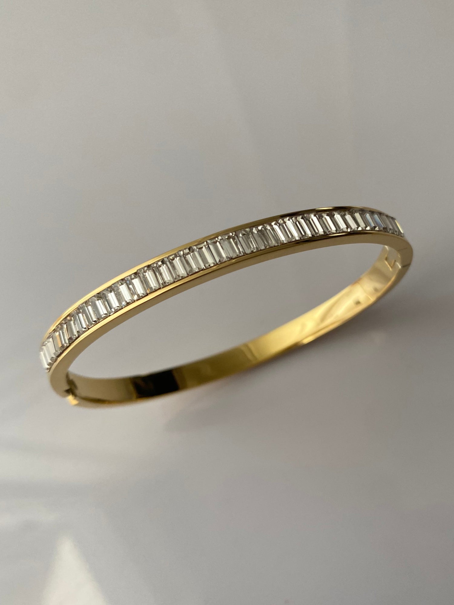 Starlit Edge Bangle QROSH
