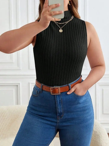 Black Ribbed Crop Top QROSH