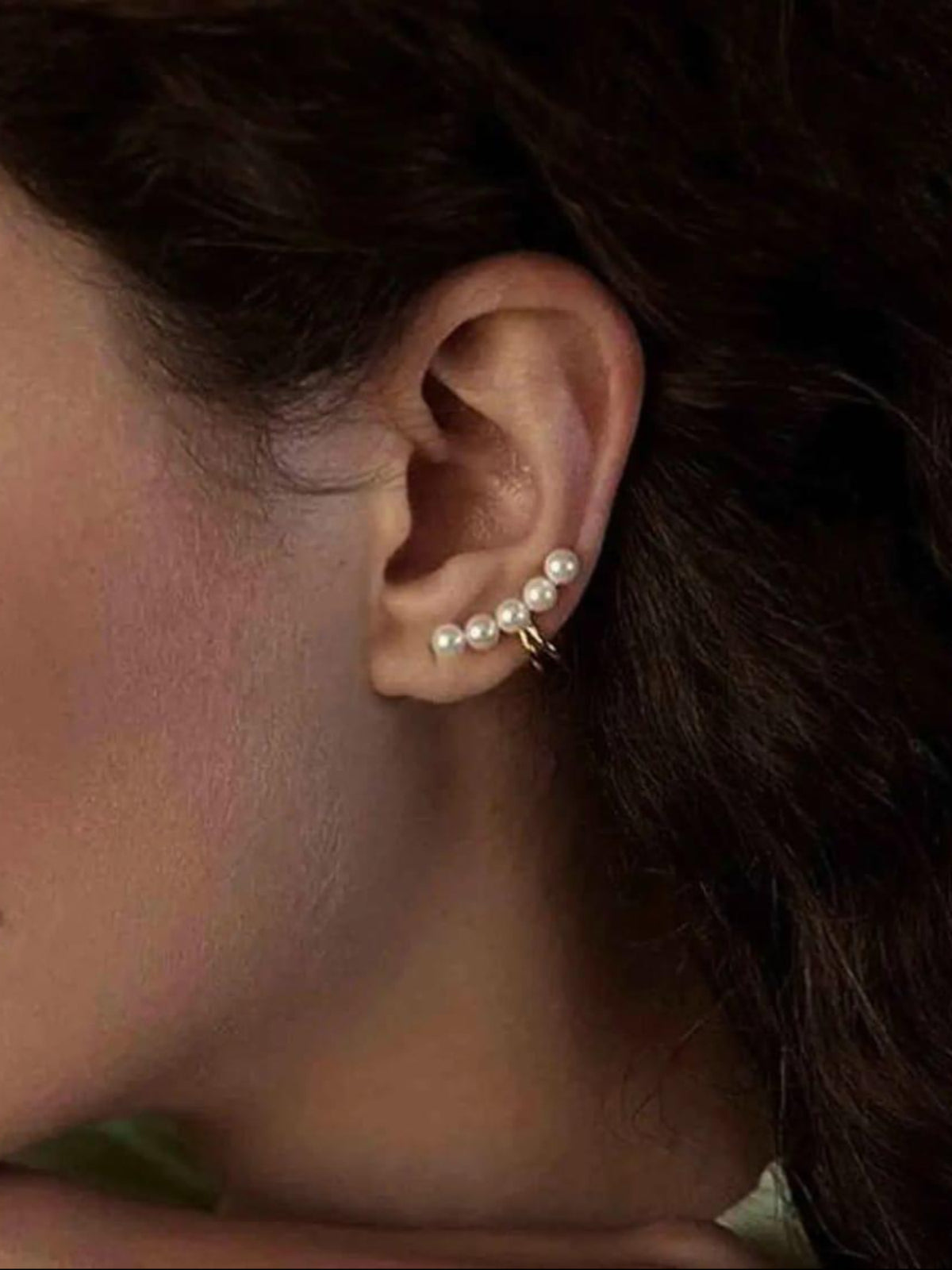 Elegant Faux Pearl Ear Cuff QROSH