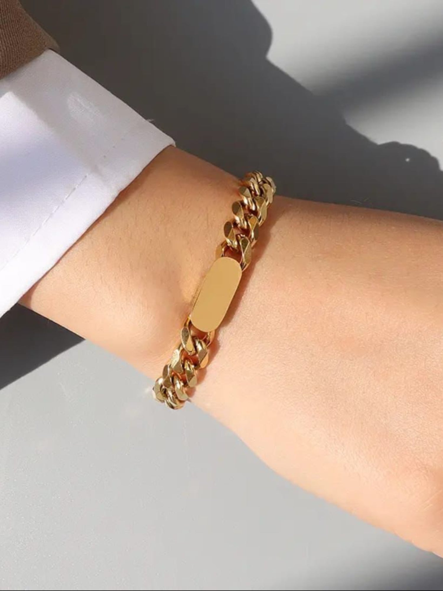 Bold Gold-Plated Cuban Chain Bracelet QROSH