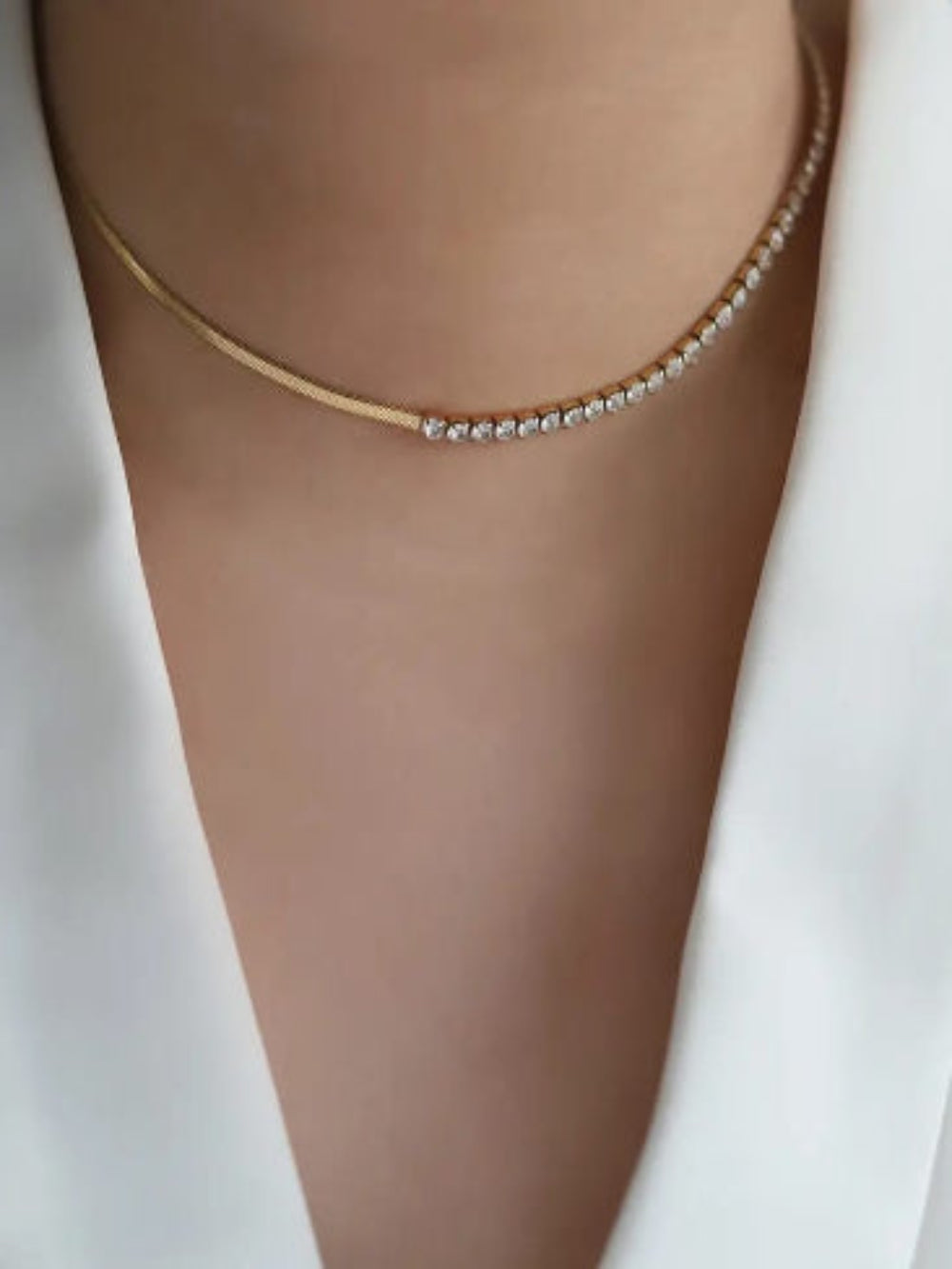 Half-Half Dainty Necklace QROSH