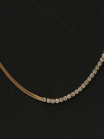 Half-Half Dainty Necklace QROSH