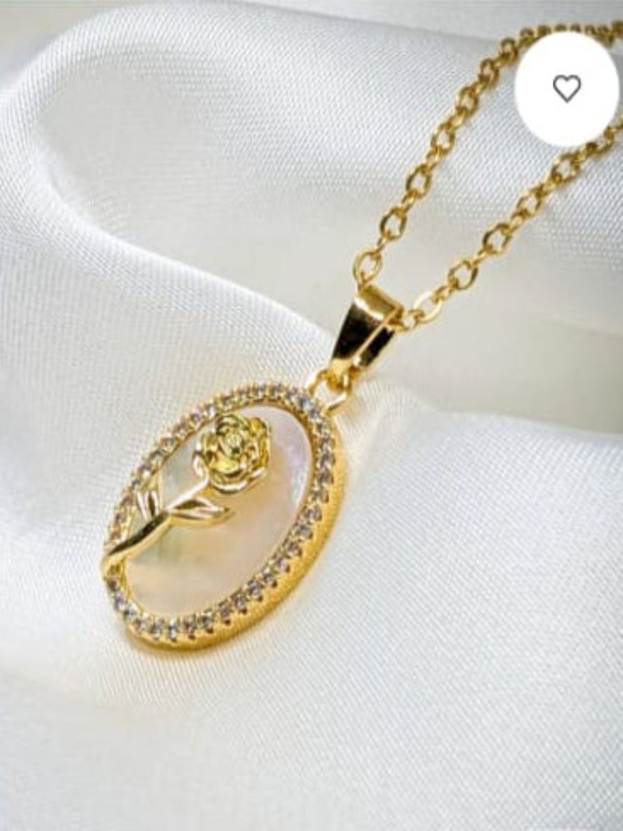 Oval Pendant Necklace