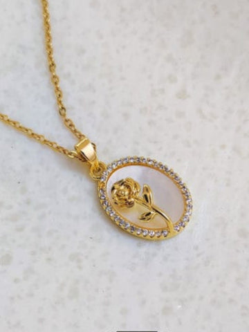 Oval Pendant Necklace