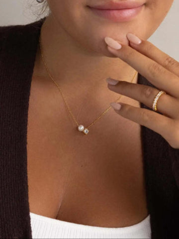 Dainty Cosmic-Pearl Pendant - QROSH