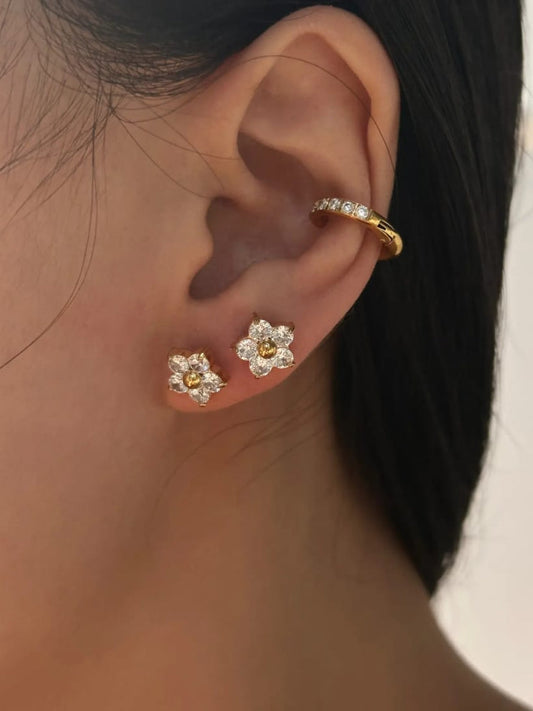 Elegant 18K Gold-Plated Flower Stud Earrings QROSH