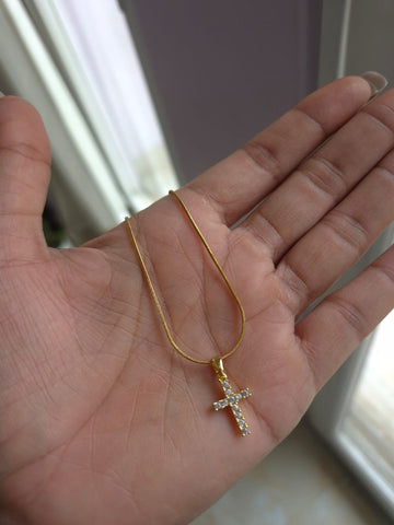 Dainty Cross Pendant QROSH
