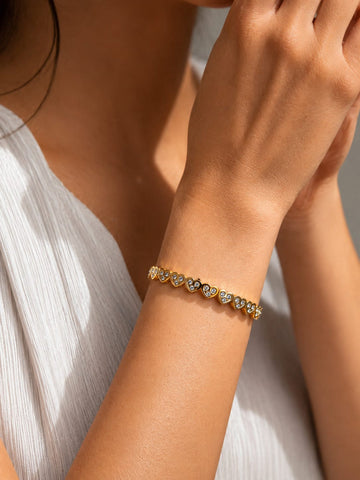 Dainty Pave Heart Pattern Bangle QROSH