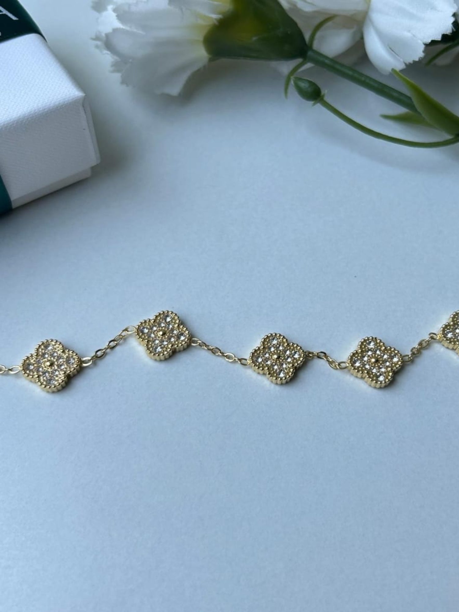Gold-Plated Floral Link Bracelet QROSH