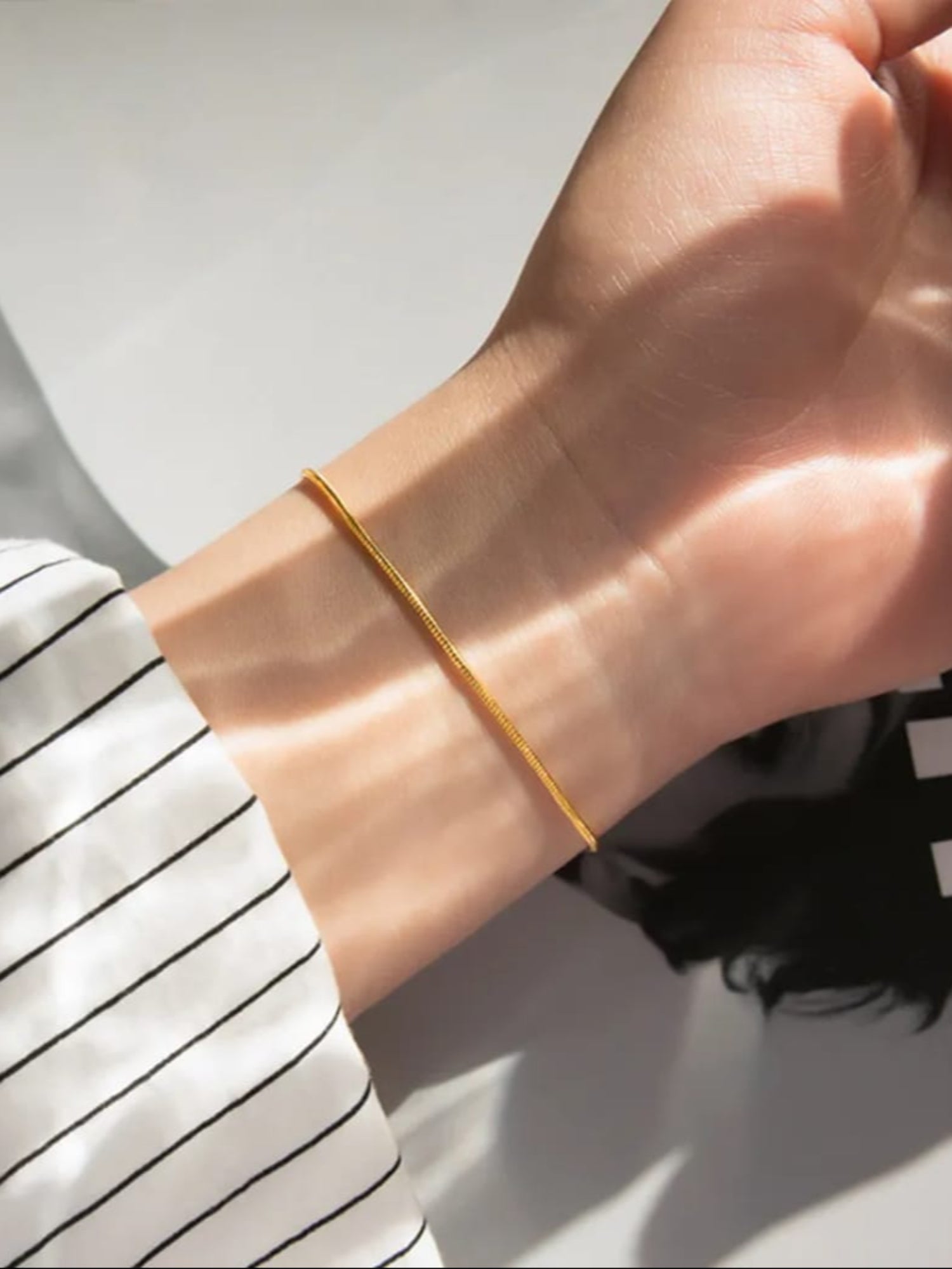 Minimalist Matching Couple Bracelets QROSH