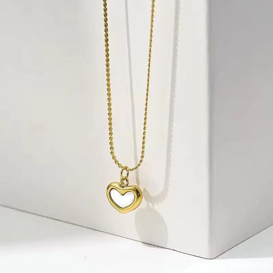 White Heart Pendant Necklace QROSH