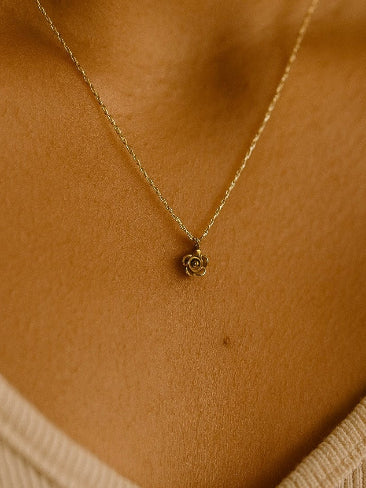 Minimal Golden Rose Pendant QROSH