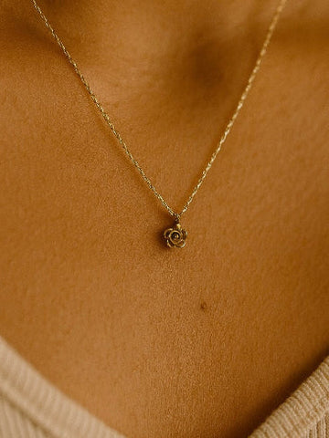 Minimal Golden Rose Pendant QROSH