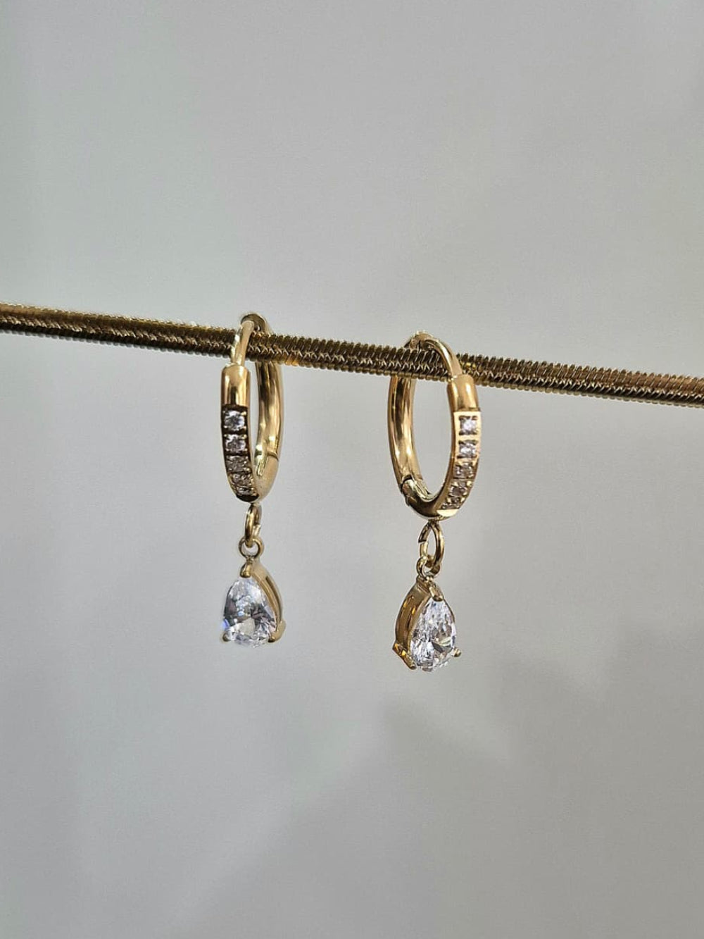 18K Gold Plated Dainty Solitaire Drop Huggies QROSH