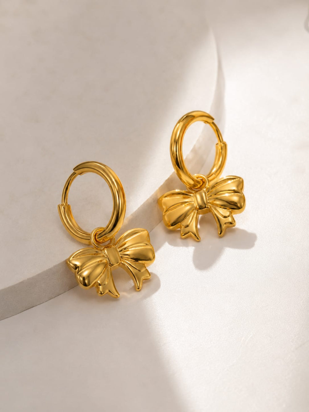 18K Gold Plated Minimal Bow Huggies QROSH
