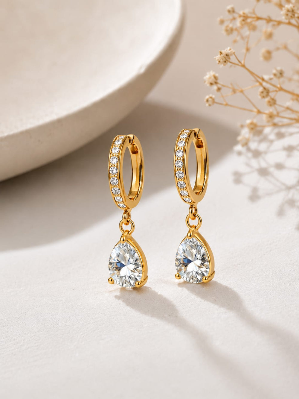 Dainty Solitaire Drop Huggies QROSH