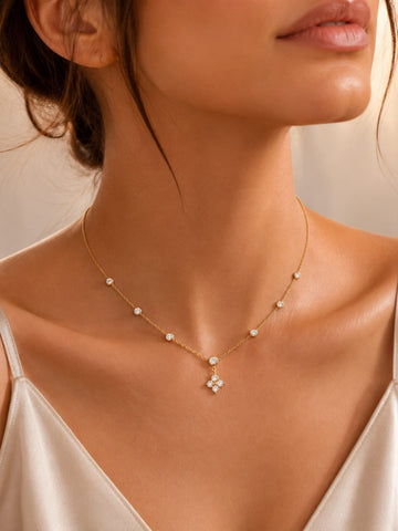 Dainty Clover Charm Pendant QROSH