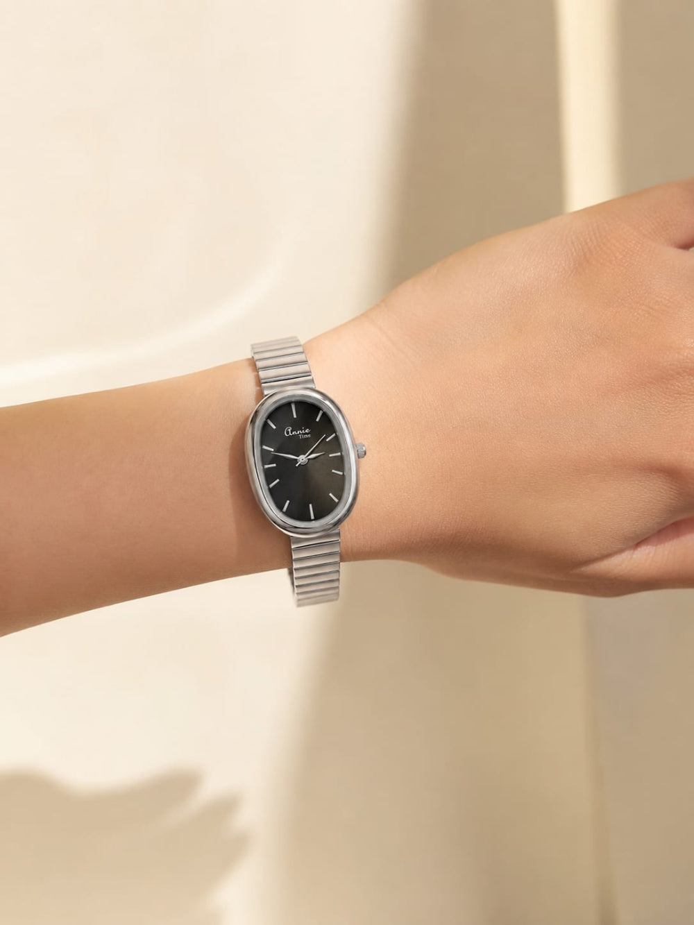 Oval Annie Time Classic Watch QROSH