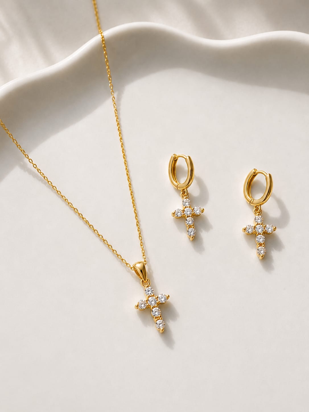 Gold Cross Pendant Set QROSH