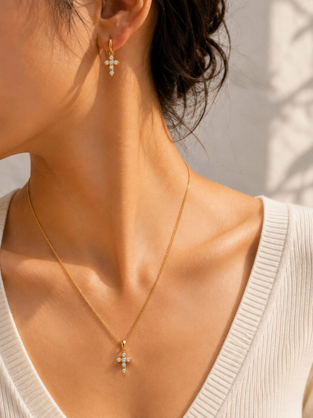 Gold Cross Pendant Set QROSH
