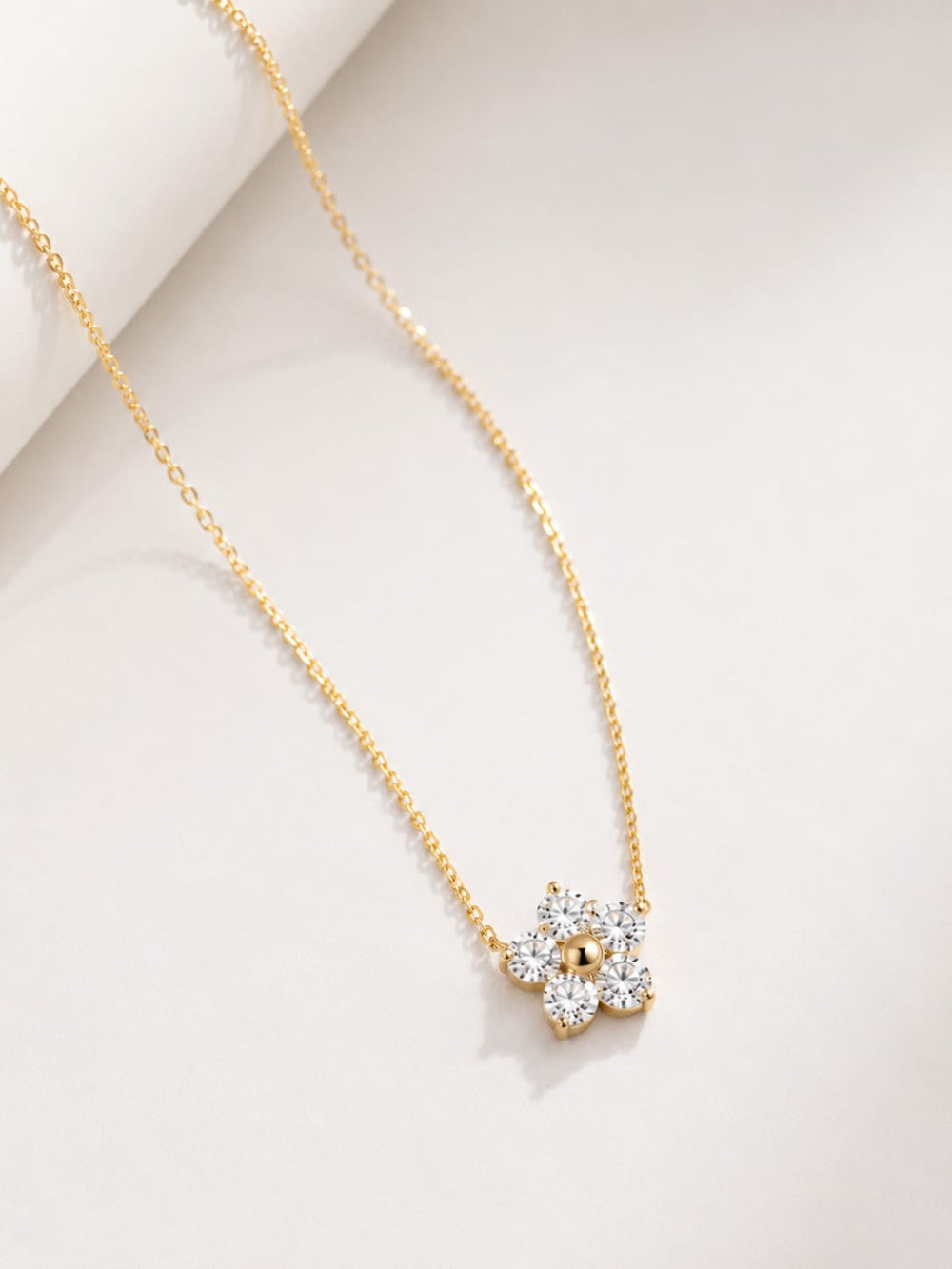 Diva Flower Pendant QROSH