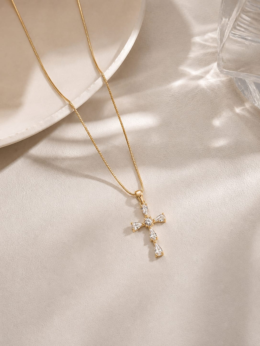 Dainty Cross Pendant QROSH