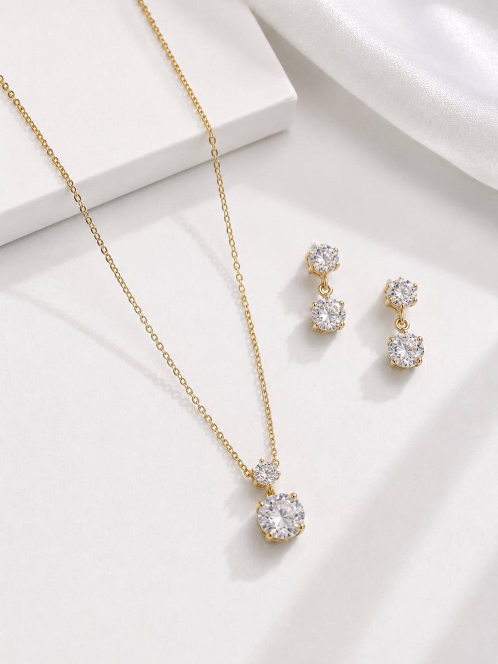 Solitaire Classic Pendant Set QROSH