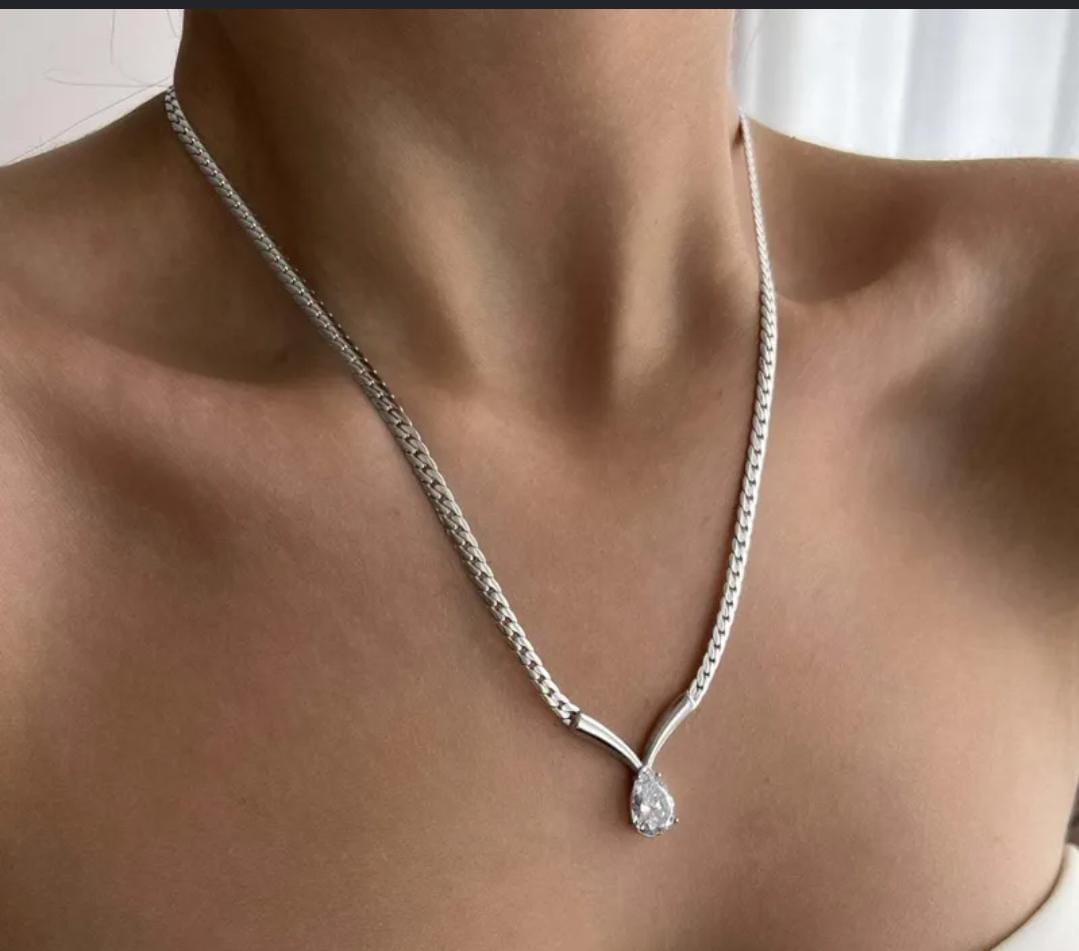 Dainty Chain Necklace QROSH