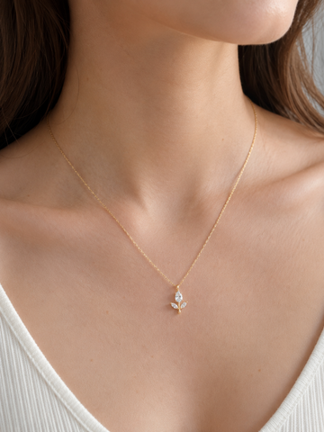 Gold necklace with a pendant