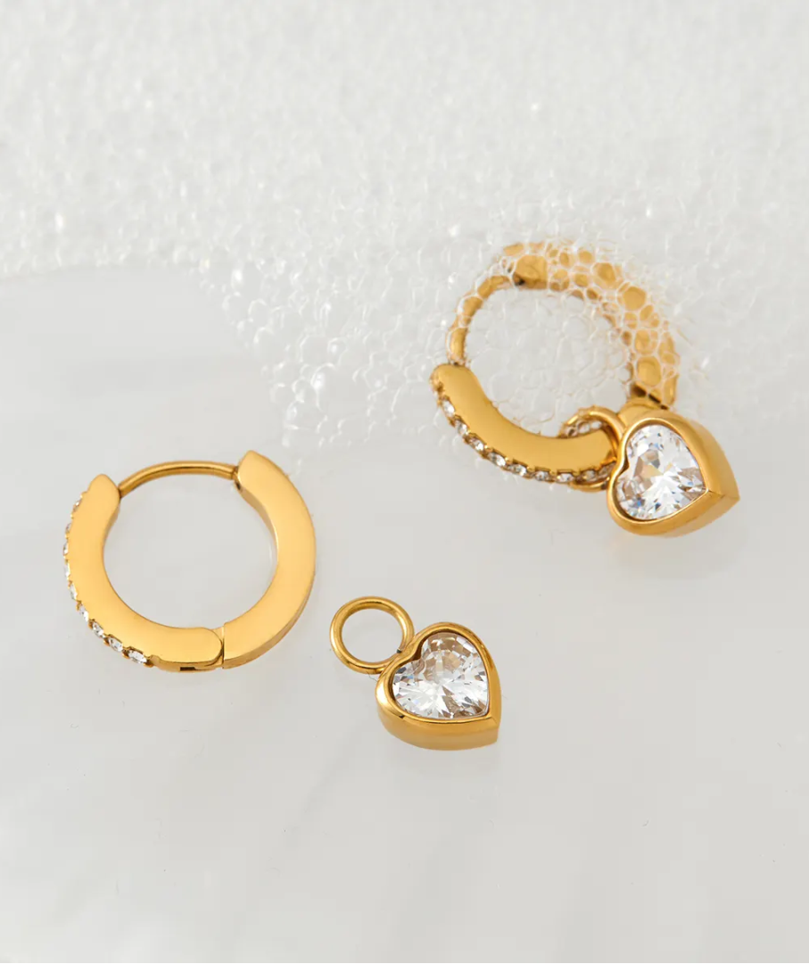18K Gold Plated Heart Charm Hoops Earring with Sparkling Stone QROSH